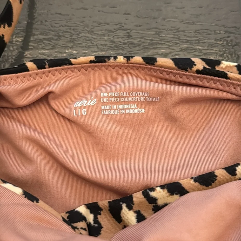 Aerie wrap around leopard one piece - Picture 7 of 9